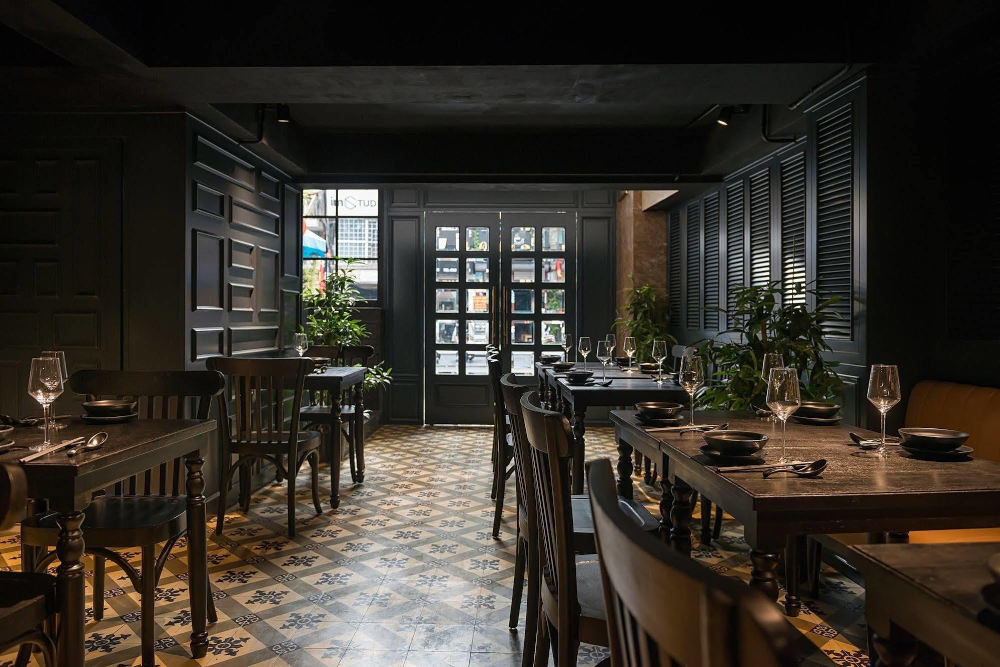 Hanoi E Central Luxury Hotel & Restaurant Exterior foto