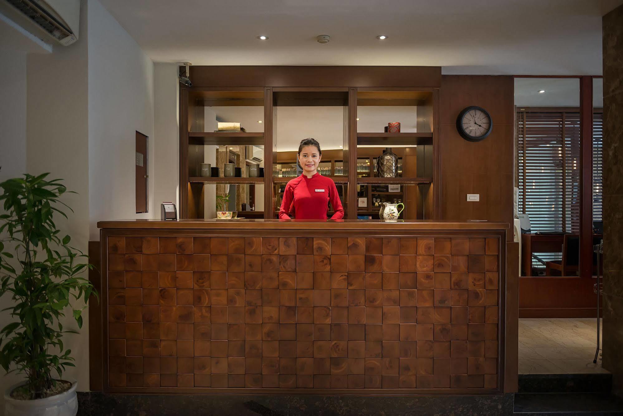 Hanoi E Central Luxury Hotel & Restaurant Exterior foto